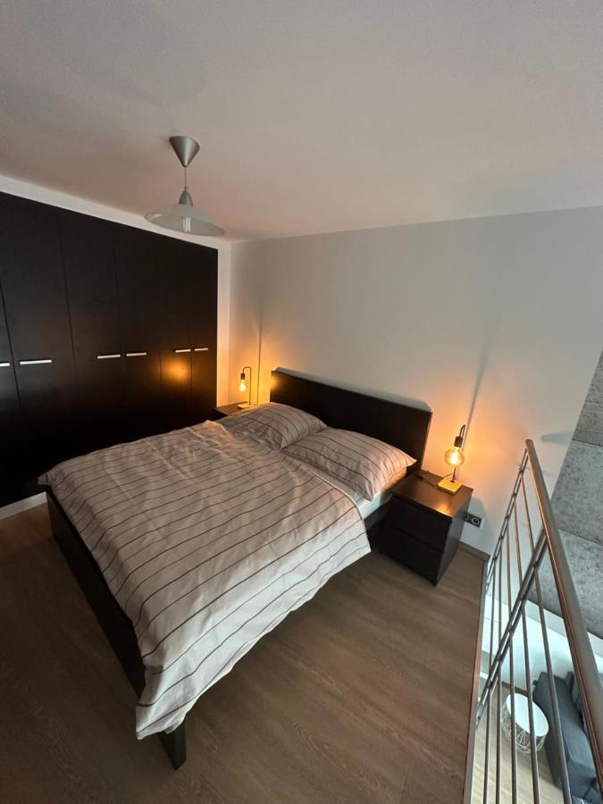 Apartments Palmovka Praag Buitenkant foto