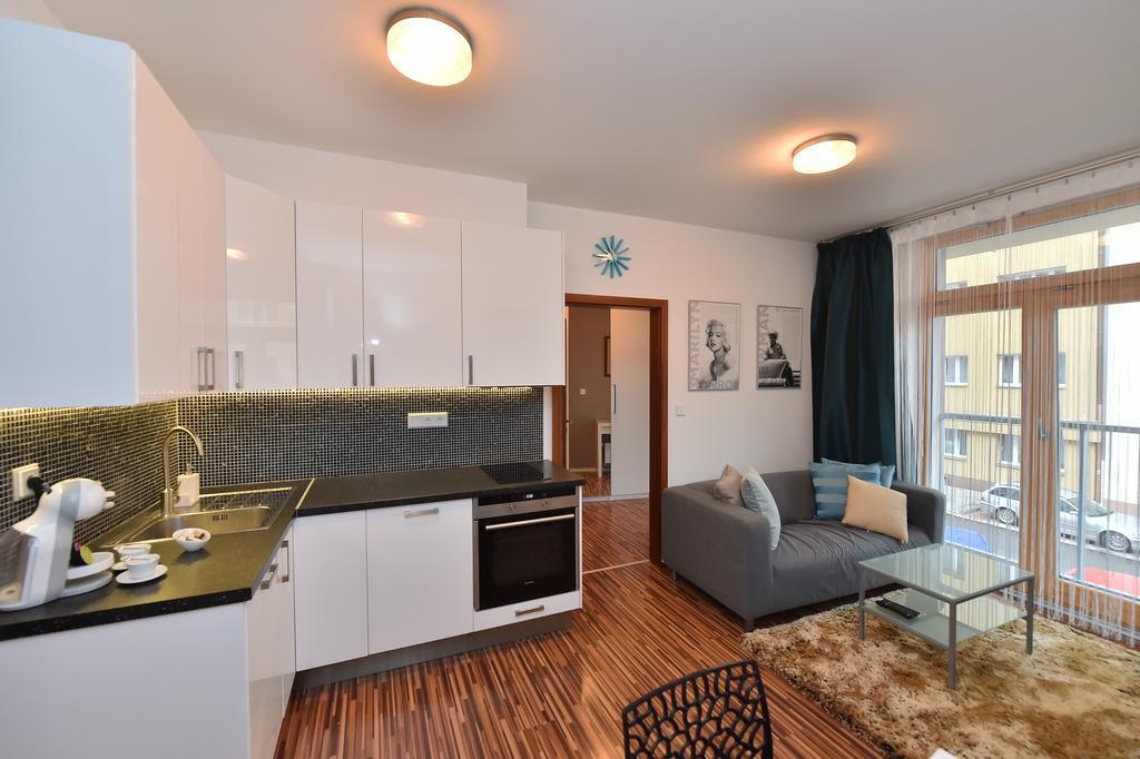 Apartments Palmovka Praag Kamer foto