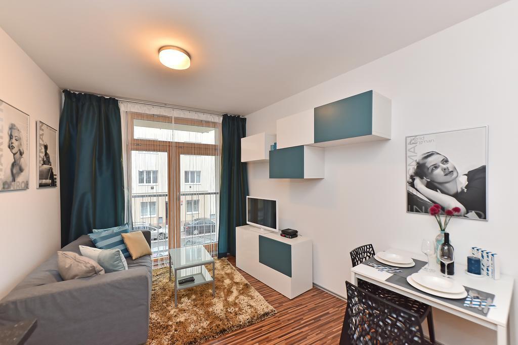 Apartments Palmovka Praag Kamer foto