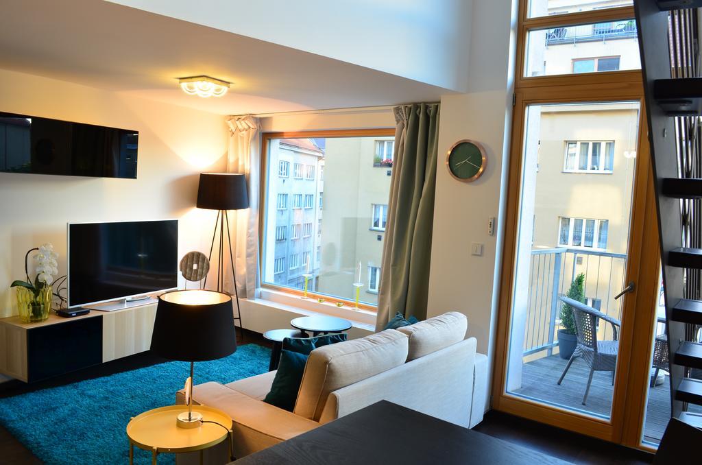 Apartments Palmovka Praag Buitenkant foto